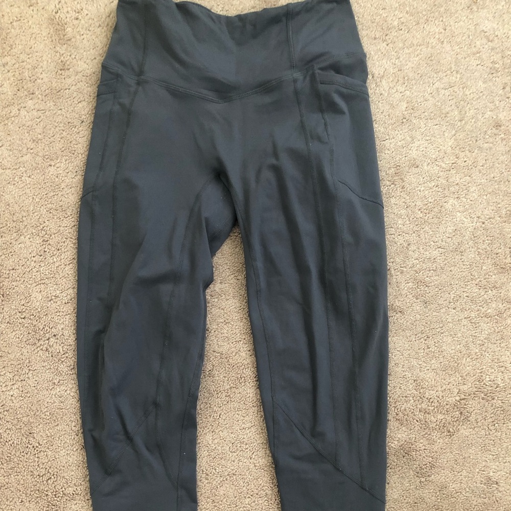 Til You Collapse gray heart booty leggings